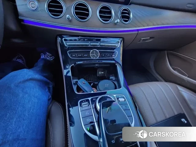 Mercedes-Benz E-Class W213 2019 Белый из Кореи, фото 6