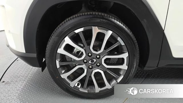 Ssangyong Torres id 4623691 из Кореи 25