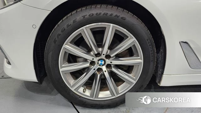 BMW 5 Series (G30) id 3924869 из Кореи 15