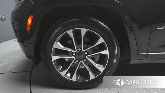 Jeep Grand Cherokee (WL) id 3922622 из Кореи 15