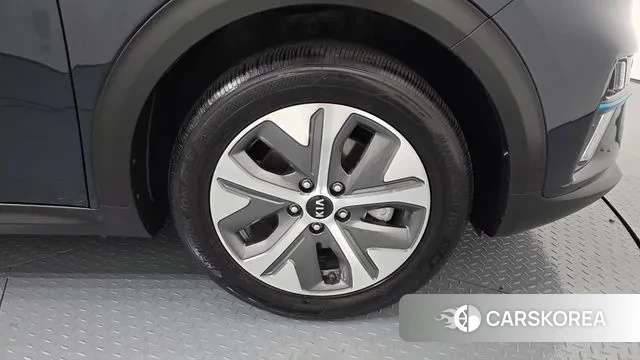 Kia Niro EV id 3765303 из Кореи 15