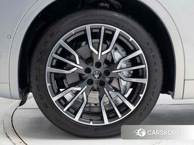 Maserati Grecale id 3963458 из Кореи 15