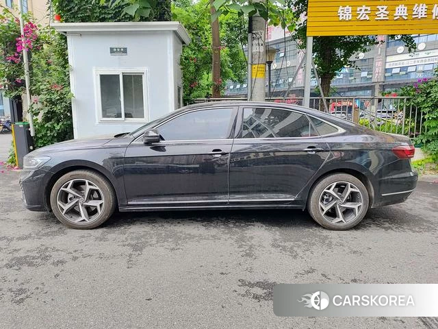 Volkswagen Passat 2025 Черный из Китая, фото 6