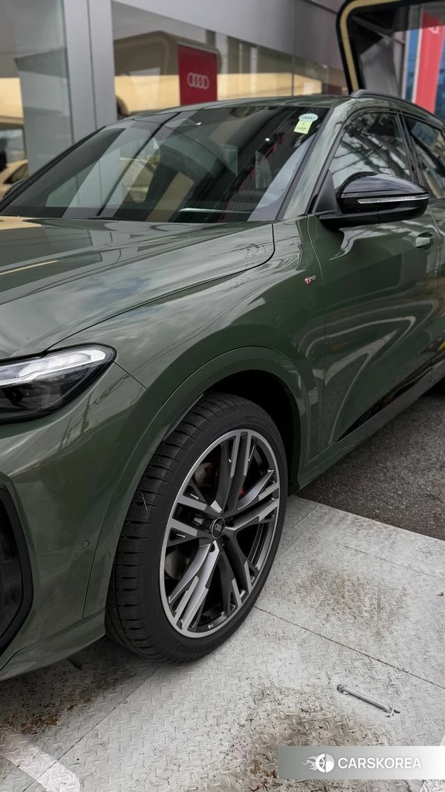 Audi Q5 (80A) 2025 Светло-зеленый из Кореи, фото 5