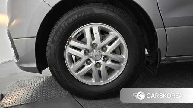 Hyundai The New Grand Starex id 4483209 из Кореи 28