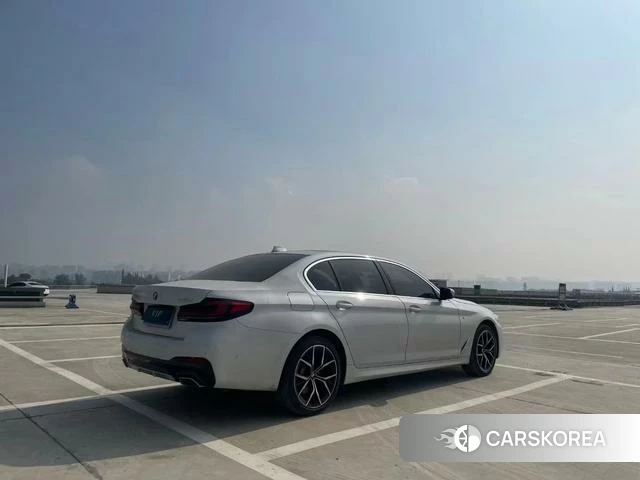 BMW 5 series 2021 Белый из Китая, фото 5