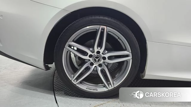 Mercedes-Benz E-Class W213 id 4633003 из Кореи 25