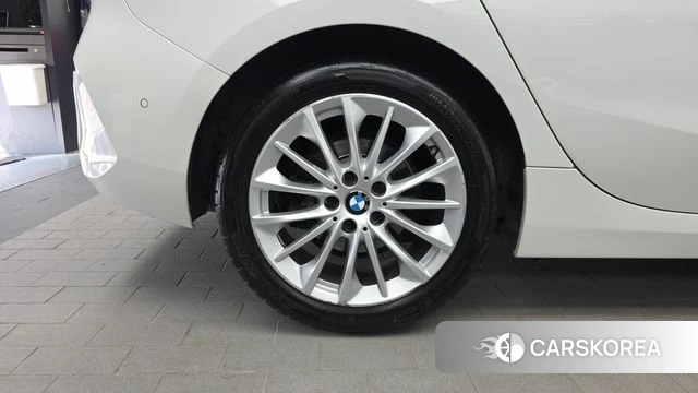 BMW 1 Series (F40) id 4476805 из Кореи 25