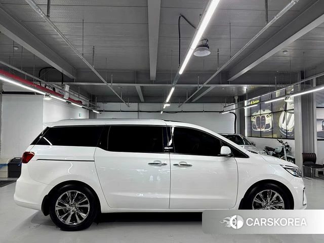 Kia The New Carnival id 4406361 из Кореи 15