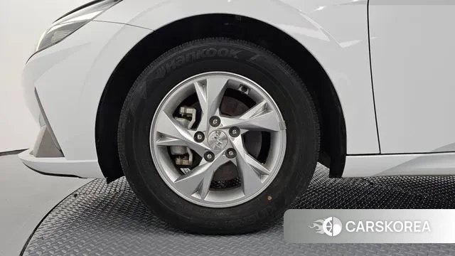 Hyundai Avante (CN7) id 3237968 из Кореи 15