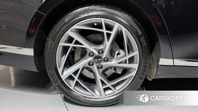 Genesis G90 (RS4) id 3745459 из Кореи 15