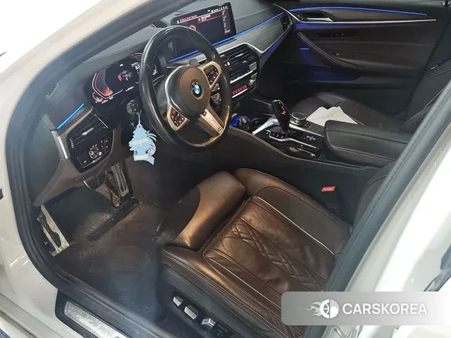 BMW 5 Series (G30) 2021 Белый из Кореи, фото 6