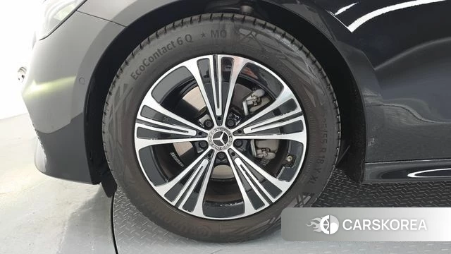 Mercedes-Benz E-Class W214 id 4248186 из Кореи 26