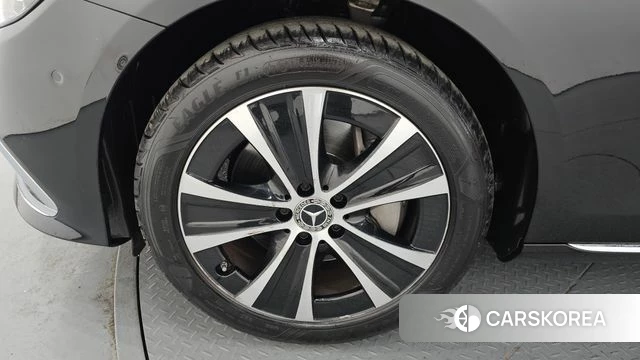 Mercedes-Benz E-Class W213 id 3843132 из Кореи 15