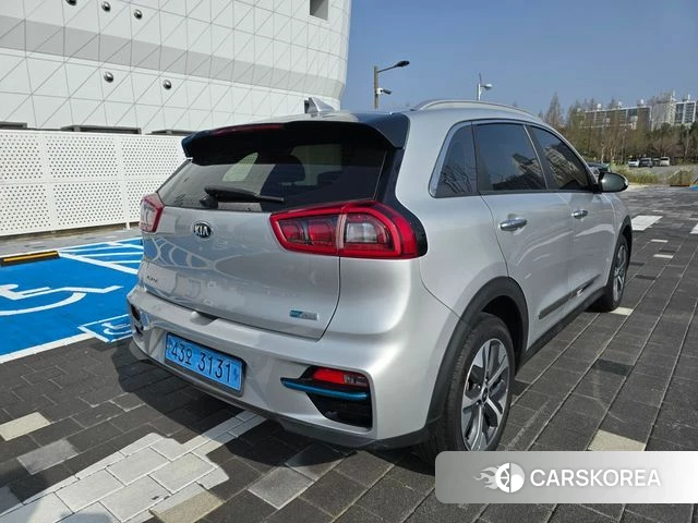 Kia Niro EV id 3924105 из Кореи 15