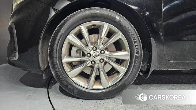 Kia The New Carnival id 4251392 из Кореи 26