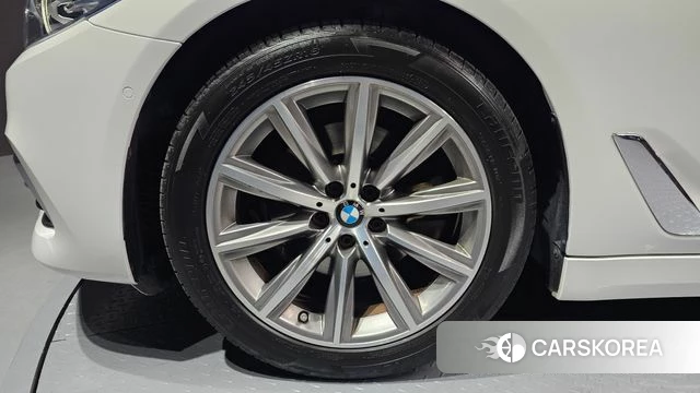 BMW 5 Series (G30) id 4250992 из Кореи 30