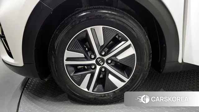 Kia The New Niro id 3656503 из Кореи 15