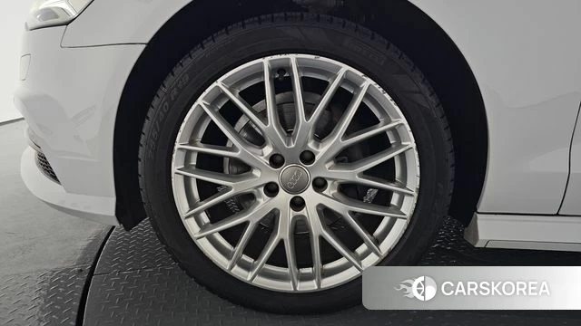 Audi New A6 id 4525876 из Кореи 33
