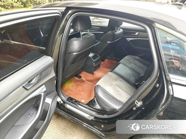 Audi A6L 2021 Черный из Китая, фото 5