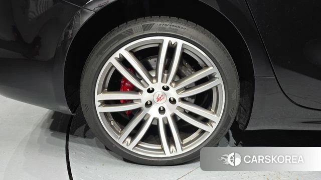 Maserati Ghibli id 4737633 из Кореи 15