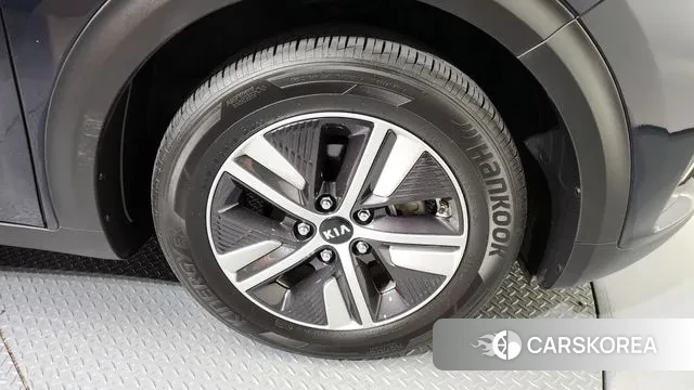 Kia The New Niro id 3390580 из Кореи 15