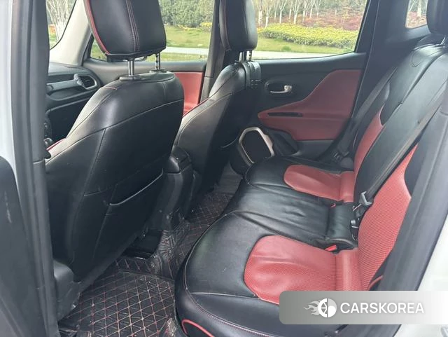 Jeep Freeman 2018 Белый из Китая, фото 5