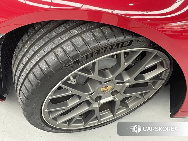 Porsche 911(992) id 3914352 из Кореи 15