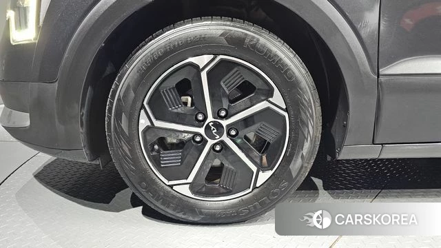 Kia Di Ol Nu Niro id 4640710 из Кореи 26