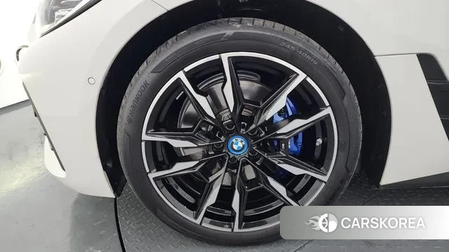 BMW i4 id 3452511 из Кореи 15