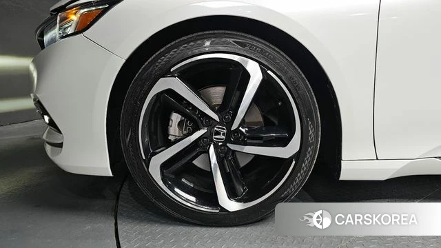 Honda Accord 10th Generation id 3936992 из Кореи 15