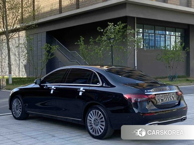 Mercedes-Benz E-class id 4259690 из Китая 8
