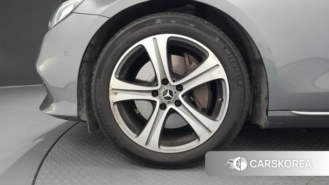 Mercedes-Benz E-Class W213 id 4551645 из Кореи 28