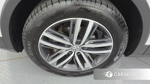 Volkswagen Tiguan Allspace id 2990416 из Кореи 15