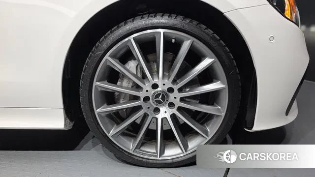 Mercedes-Benz E-Class W213 id 3577604 из Кореи 15