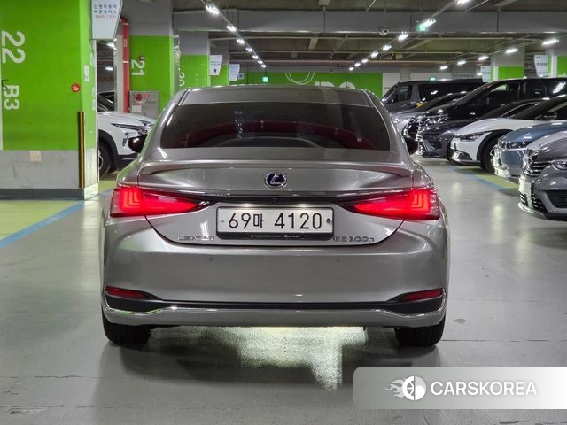 Lexus ES300h 7th generation id 4595958 из Кореи 15