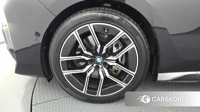 BMW 7 Series (G70) id 4783583 из Кореи 30