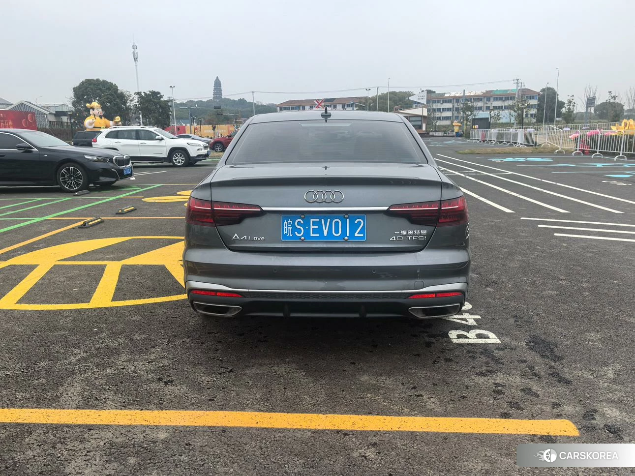 Audi A4L 2020 Темно-серый из Китая, фото 5