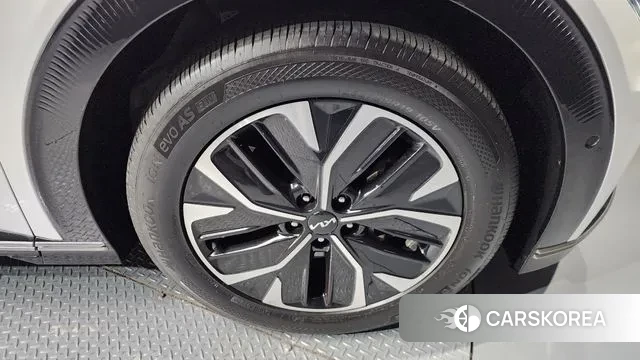 Kia EV6 id 3022659 из Кореи 15