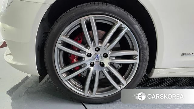 Maserati Quattroporte id 4520676 из Кореи 29