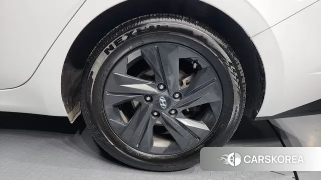 Hyundai Avante Hybrid (CN7) id 3504207 из Кореи 15