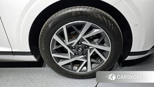 Hyundai Grandeur Hybrid (GN7) id 3560674 из Кореи 15