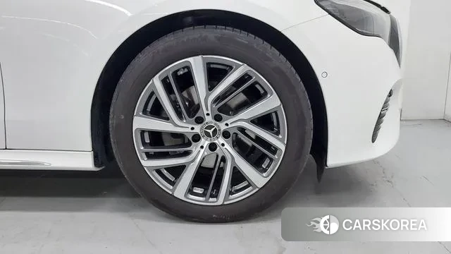 Mercedes-Benz E-Class W214 id 2909957 из Кореи 12