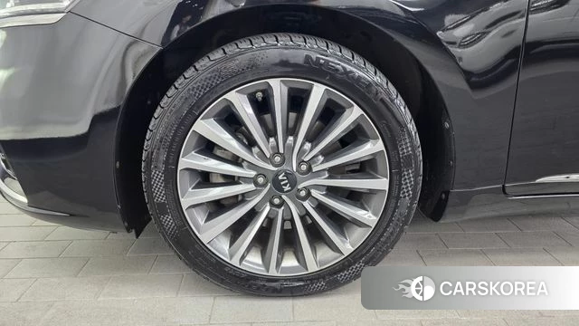 Kia Come New K7 id 4318220 из Кореи 29