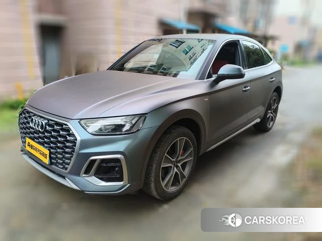 Audi Q5L Sportback 2022 Черный из Китая, фото 5