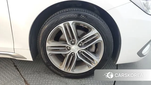 Hyundai Grandeur IG id 3060837 из Кореи 15