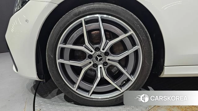 Mercedes-Benz E-Class W213 id 4768188 из Кореи 29