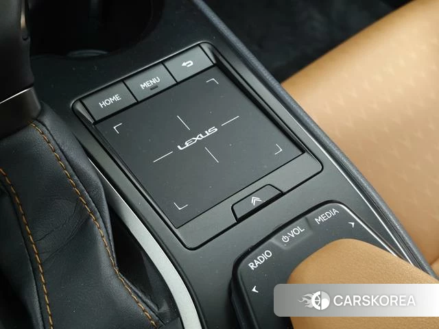Lexus UX id 4301861 из Китая 23
