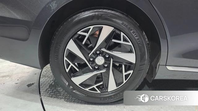 Hyundai The New Grandeur IG Hybrid id 4231387 из Кореи 25