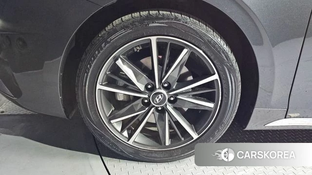 Hyundai The New Grandeur IG id 4232315 из Кореи 28